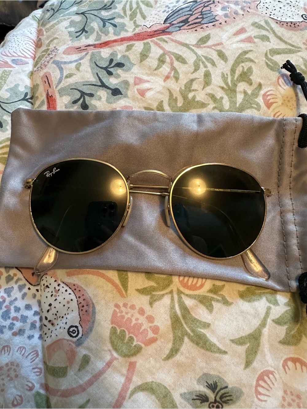 Ray-Ban Gold Frame Sunglasses with Dark Green Lenses